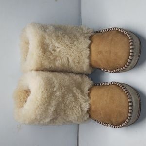UGG BOOTS